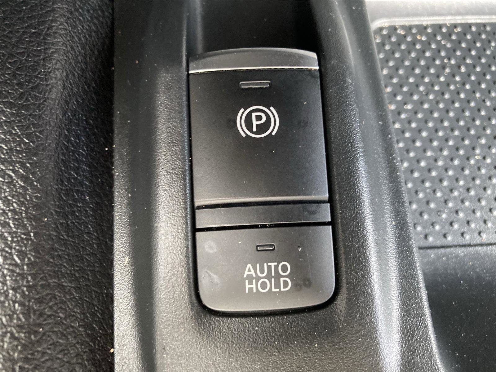 Used 2022 Nissan Rogue Sport SL image 17