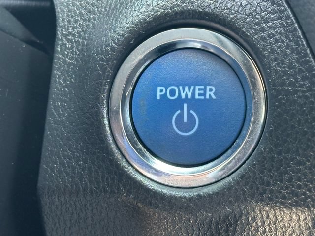 Used 2022 Toyota RAV4 XLE w/ XLE Grade Weather Package AWD/4WD image 20