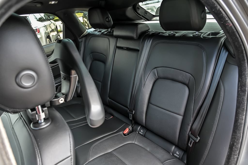 Used 2023 Jaguar F-PACE S AWD/4WD image 18