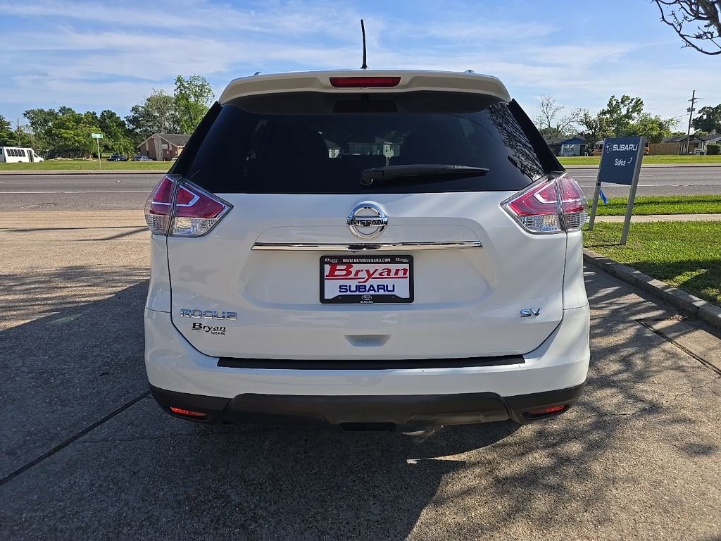 Used 2016 Nissan Rogue SV w/ SV Premium Package image 6
