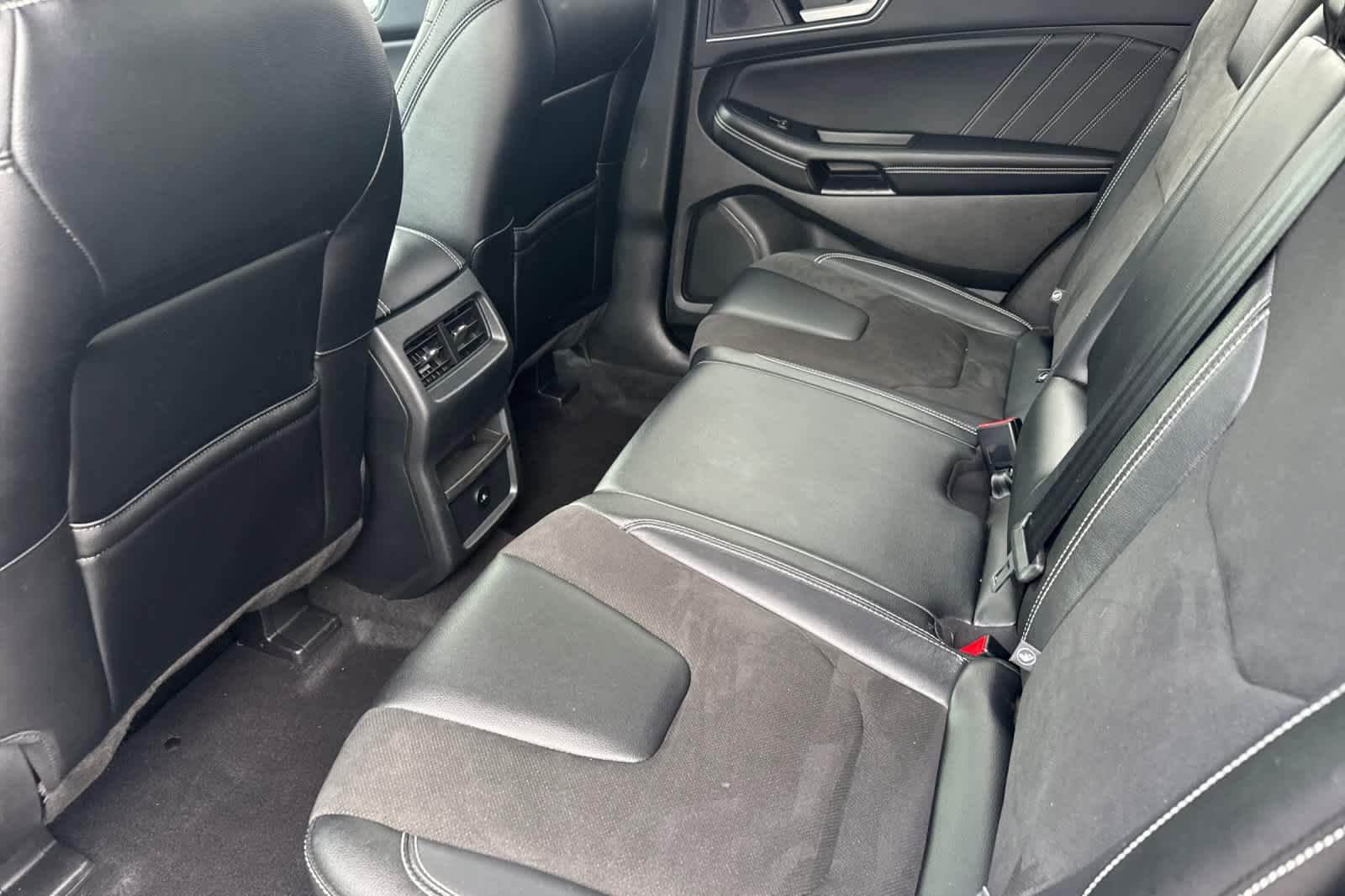 Certified 2023 Ford Edge ST AWD/4WD image 4