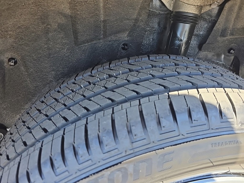 Used 2022 Toyota RAV4 LE image 30
