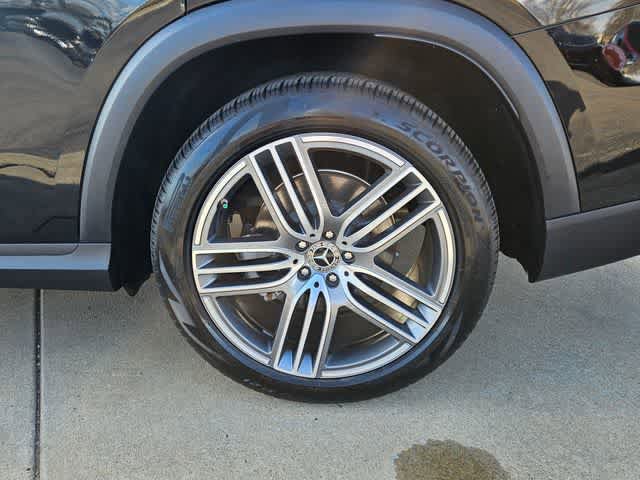 Certified 2025 Mercedes-Benz GLS 450 4MATIC image 12