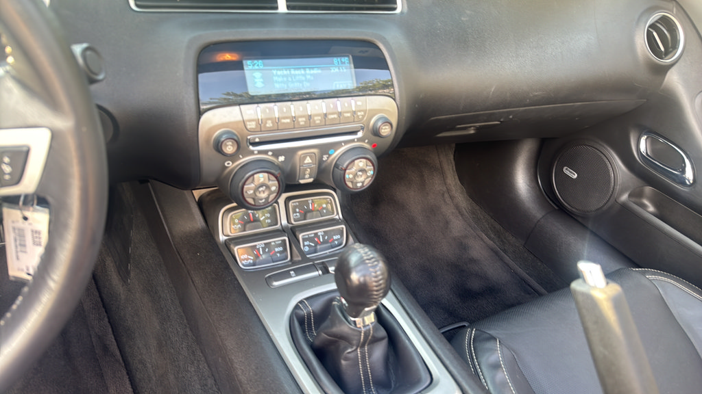 Used 2011 Chevrolet Camaro SS w/ LPO, Ground Effects Package RWD image 16