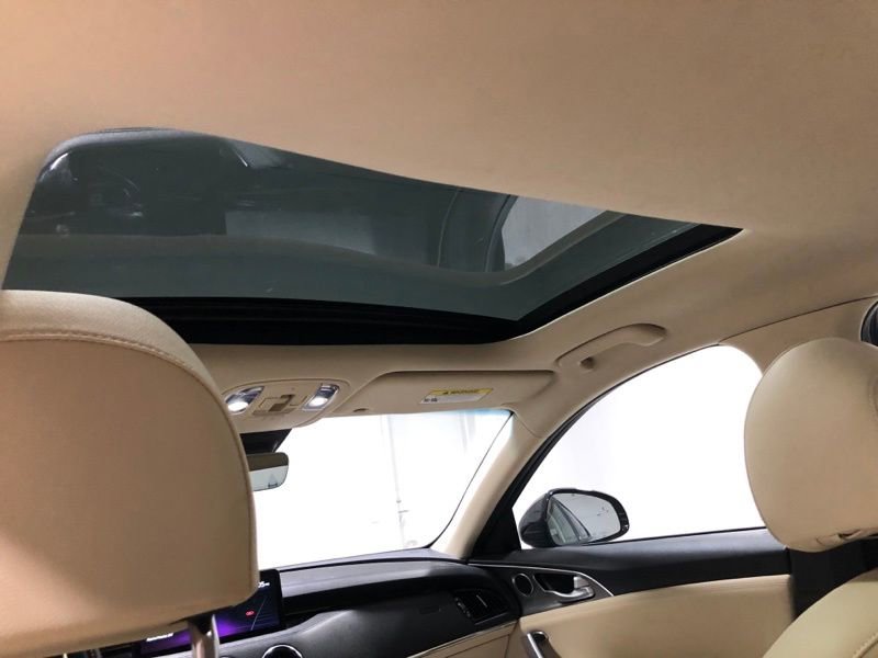 Certified 2022 Kia Stinger GT1 image 17