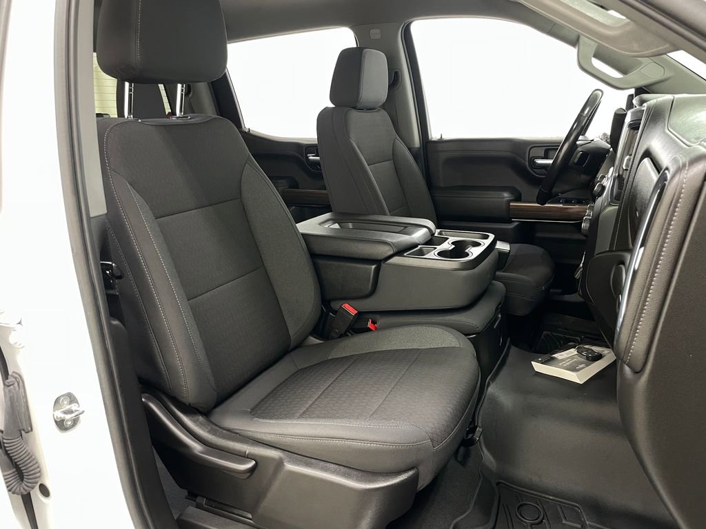 Certified 2022 Chevrolet Silverado 1500 RST w/ Redline Edition AWD/4WD image 42