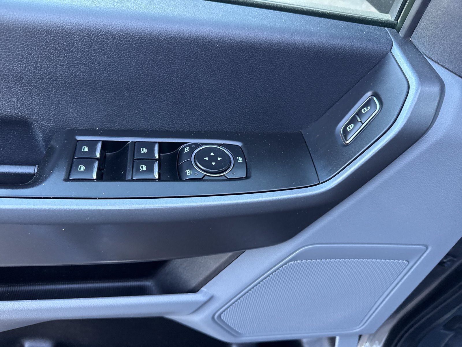 Certified 2025 Ford F350 XLT AWD/4WD image 11