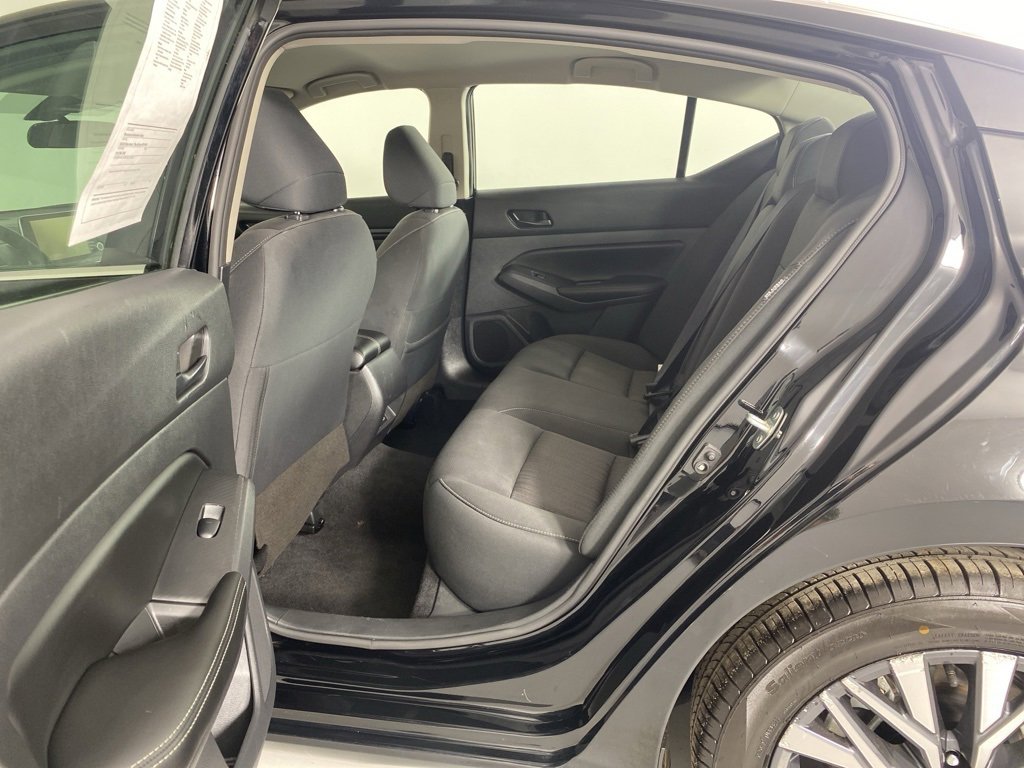 Used 2024 Nissan Altima 2.5 SV image 30