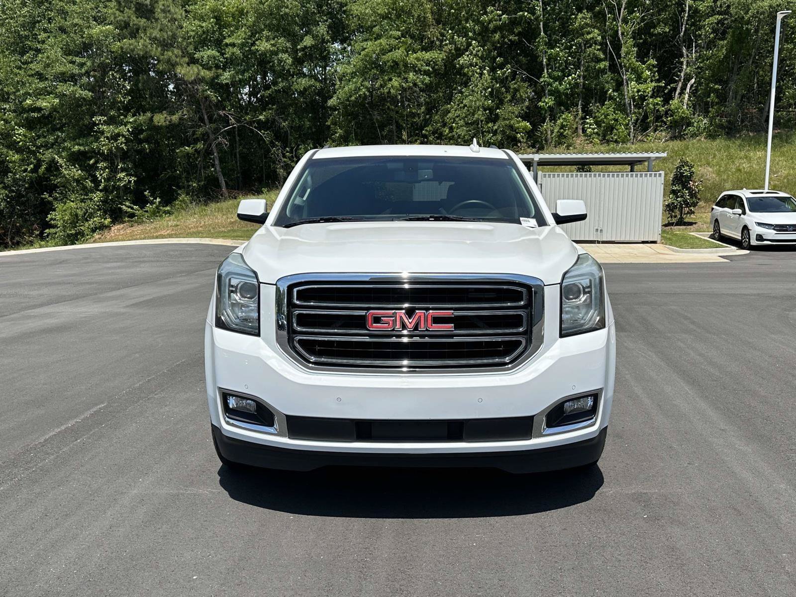 Used 2015 GMC Yukon SLE w/ Convenience Package AWD/4WD image 2