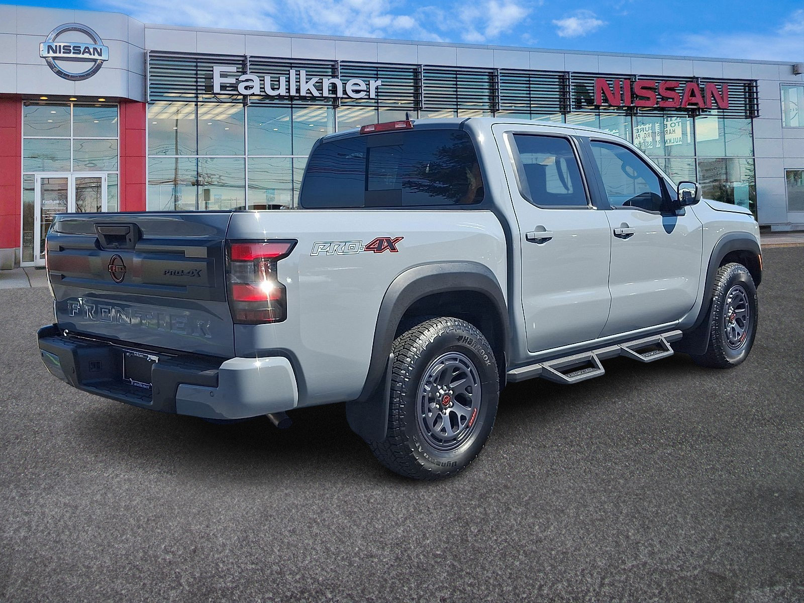 Certified 2025 Nissan Frontier PRO-4X AWD/4WD image 6