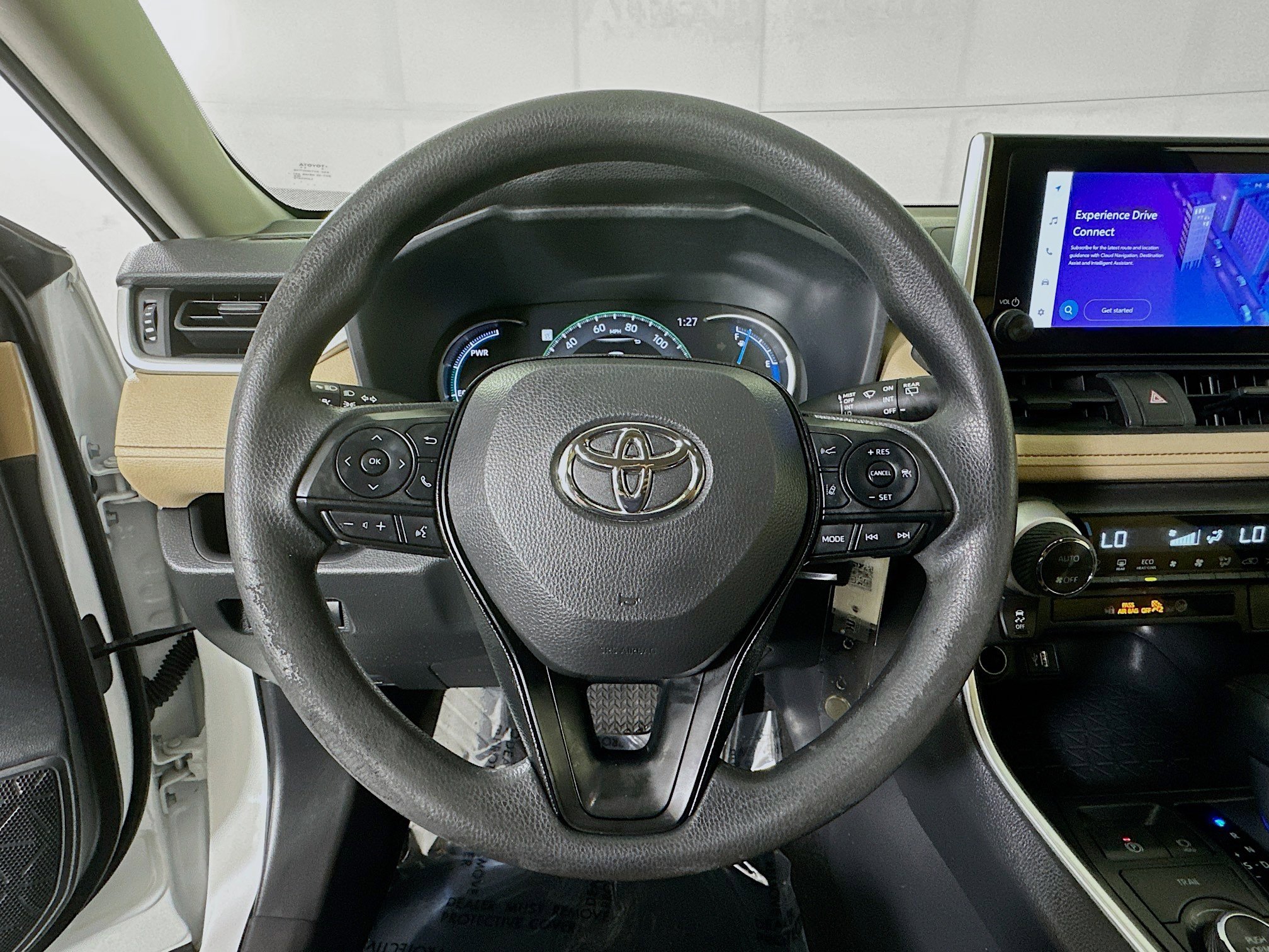 Certified 2025 Toyota RAV4 LE image 15