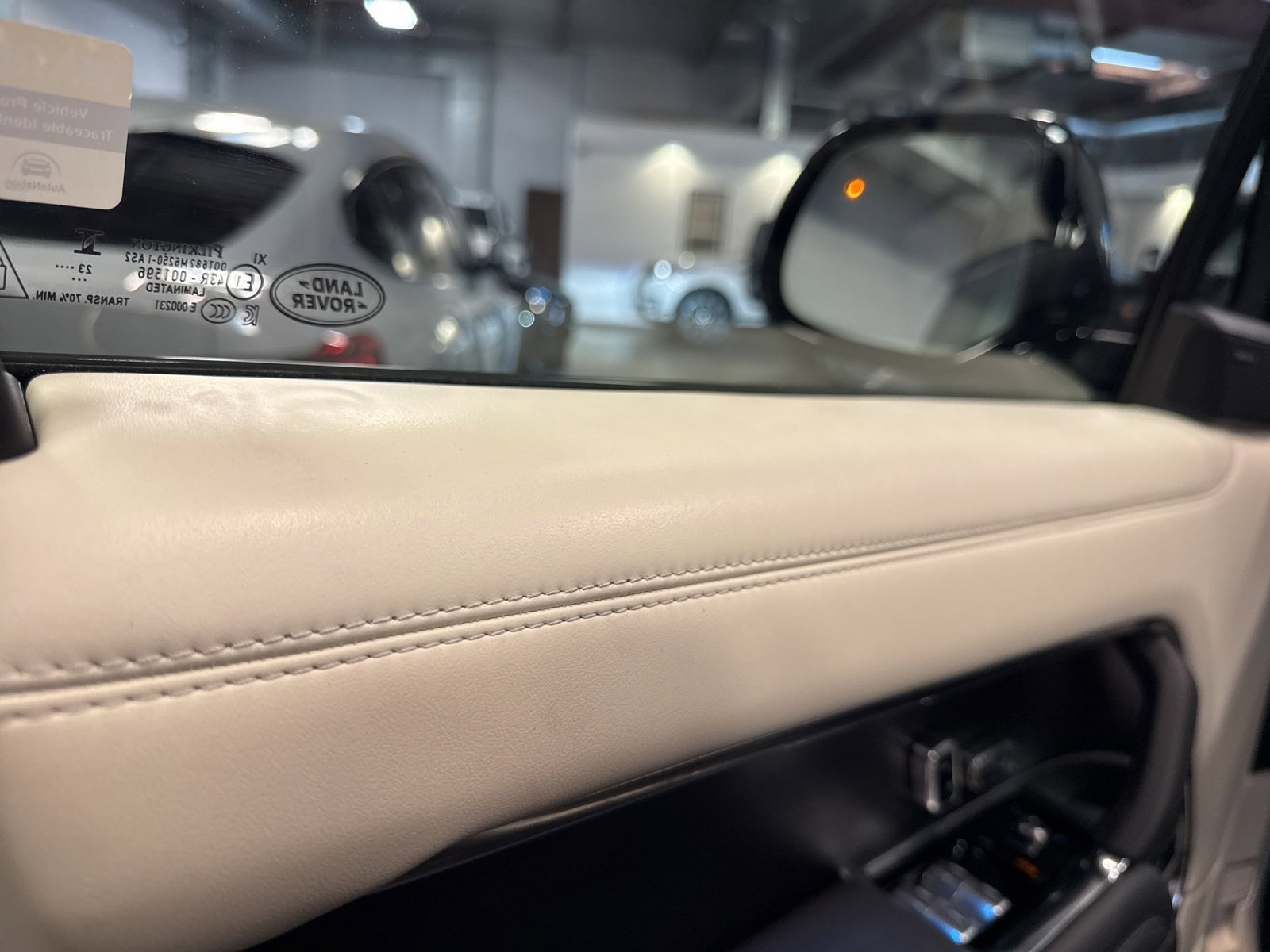 Used 2024 Land Rover Range Rover SE image 11