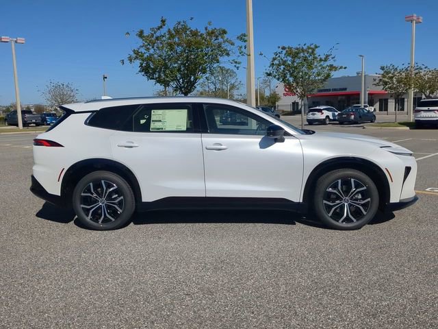 New 2026 Toyota Crown Signia AWD/4WD image 3