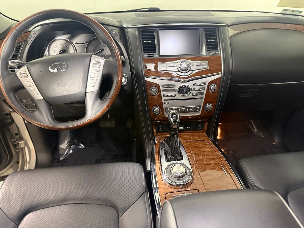 Used 2018 INFINITI QX80 4WD w/ Driver Assistance Package image 11