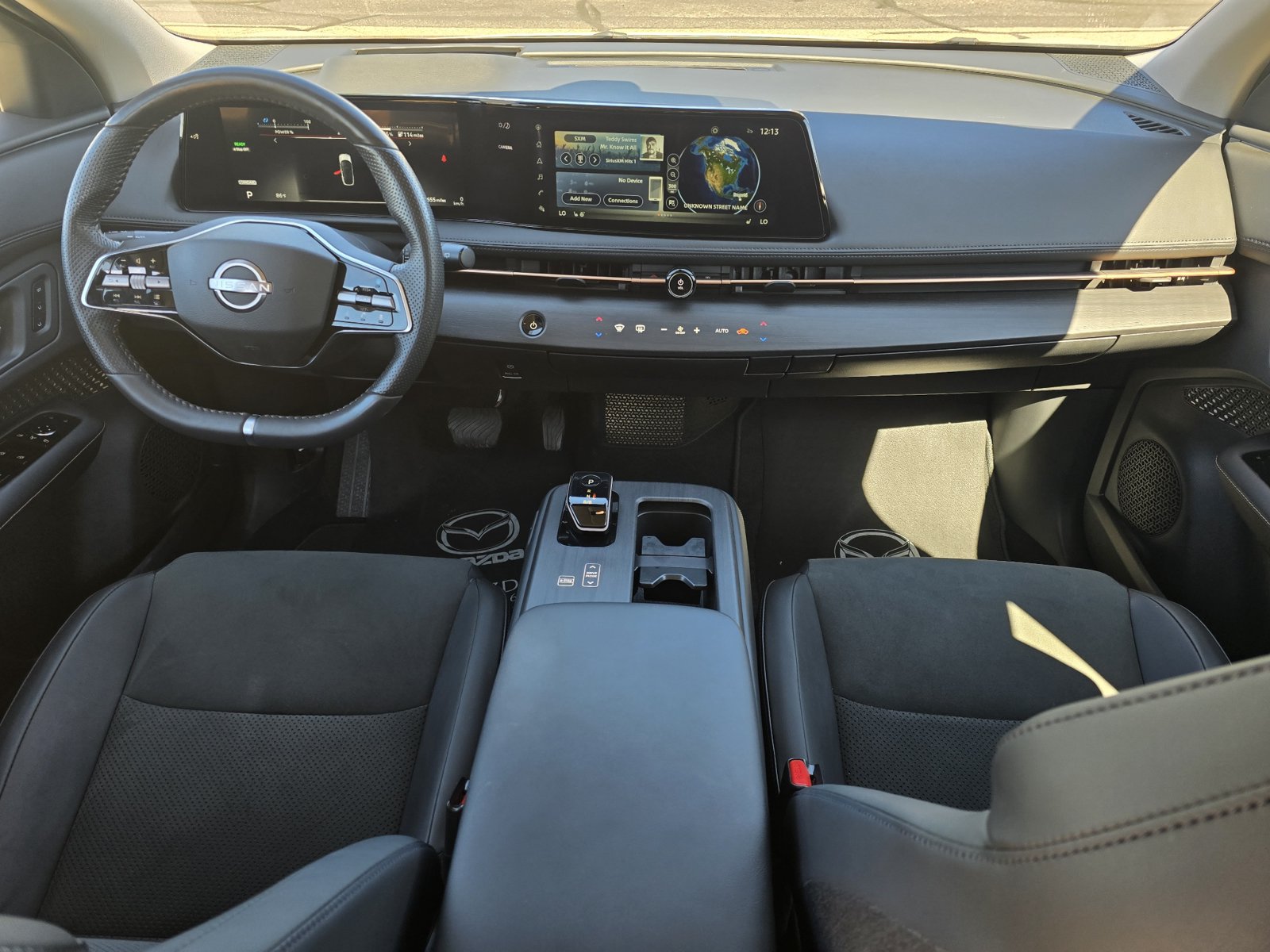 Used 2024 Nissan Ariya AWD image 25