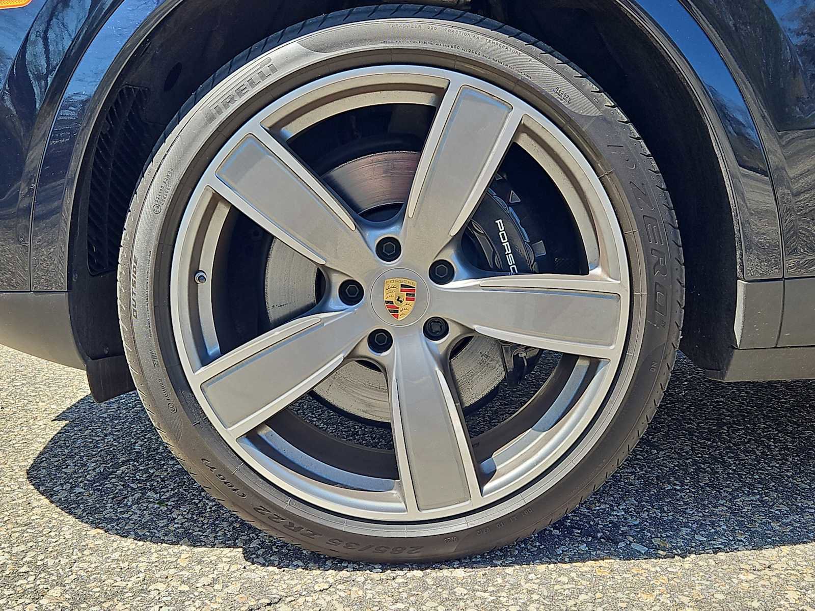 Certified 2023 Porsche Cayenne S AWD/4WD image 2