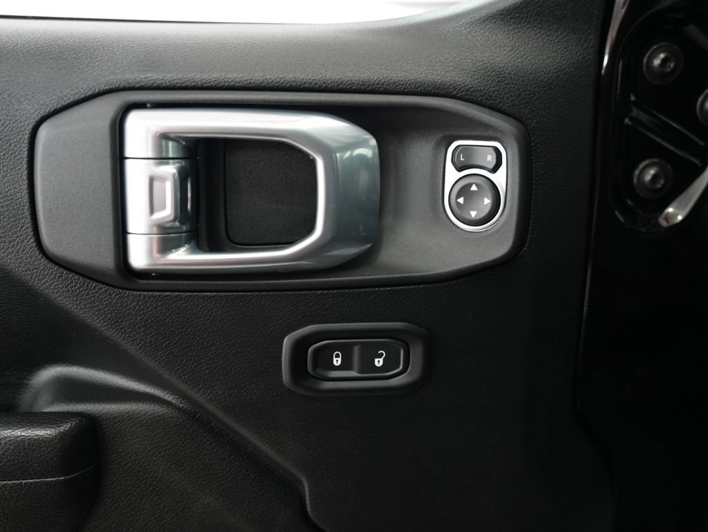 Used 2023 Jeep Gladiator Sport AWD/4WD image 42