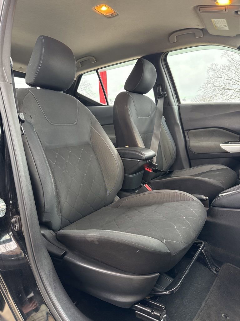 Used 2019 Nissan Kicks SV image 26