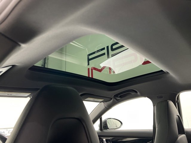 Used 2019 Porsche Panamera image 43
