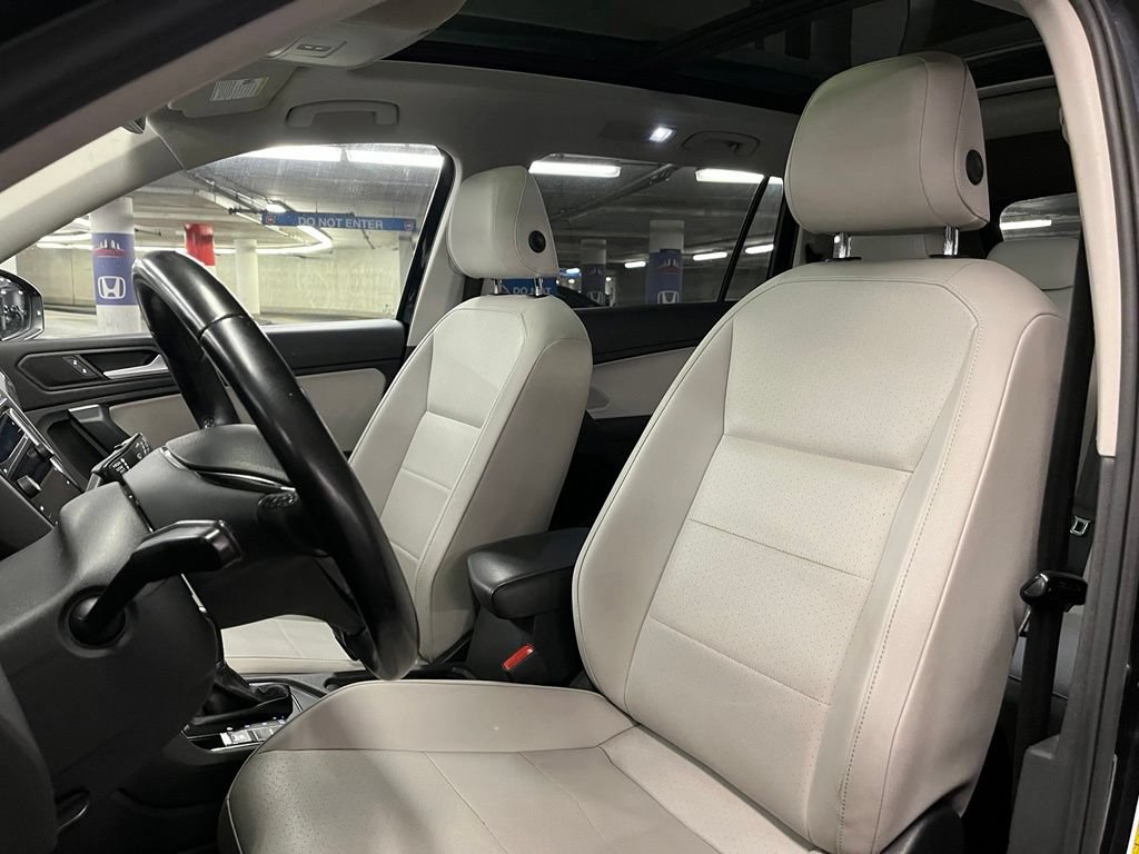 Used 2019 Volkswagen Tiguan SE w/ Panoramic Sunroof Package AWD/4WD image 17