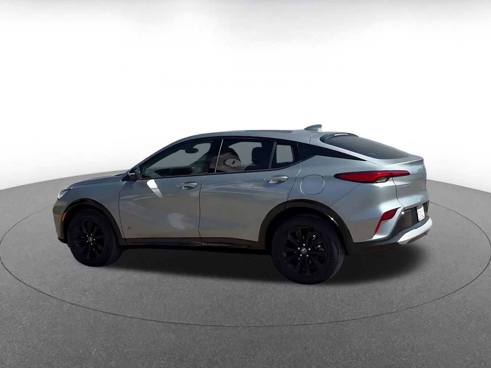 Used 2025 Buick Envista Sport Touring image 10