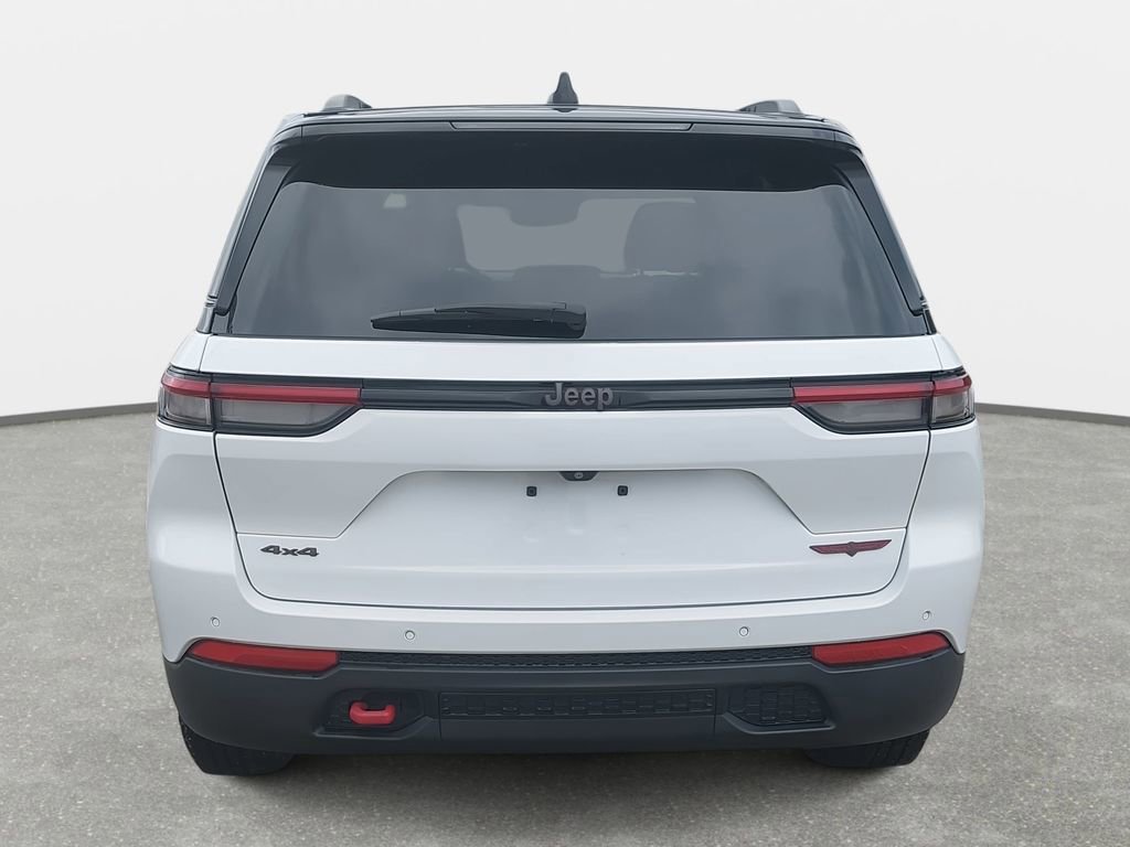 Used 2022 Jeep Grand Cherokee Trailhawk image 6