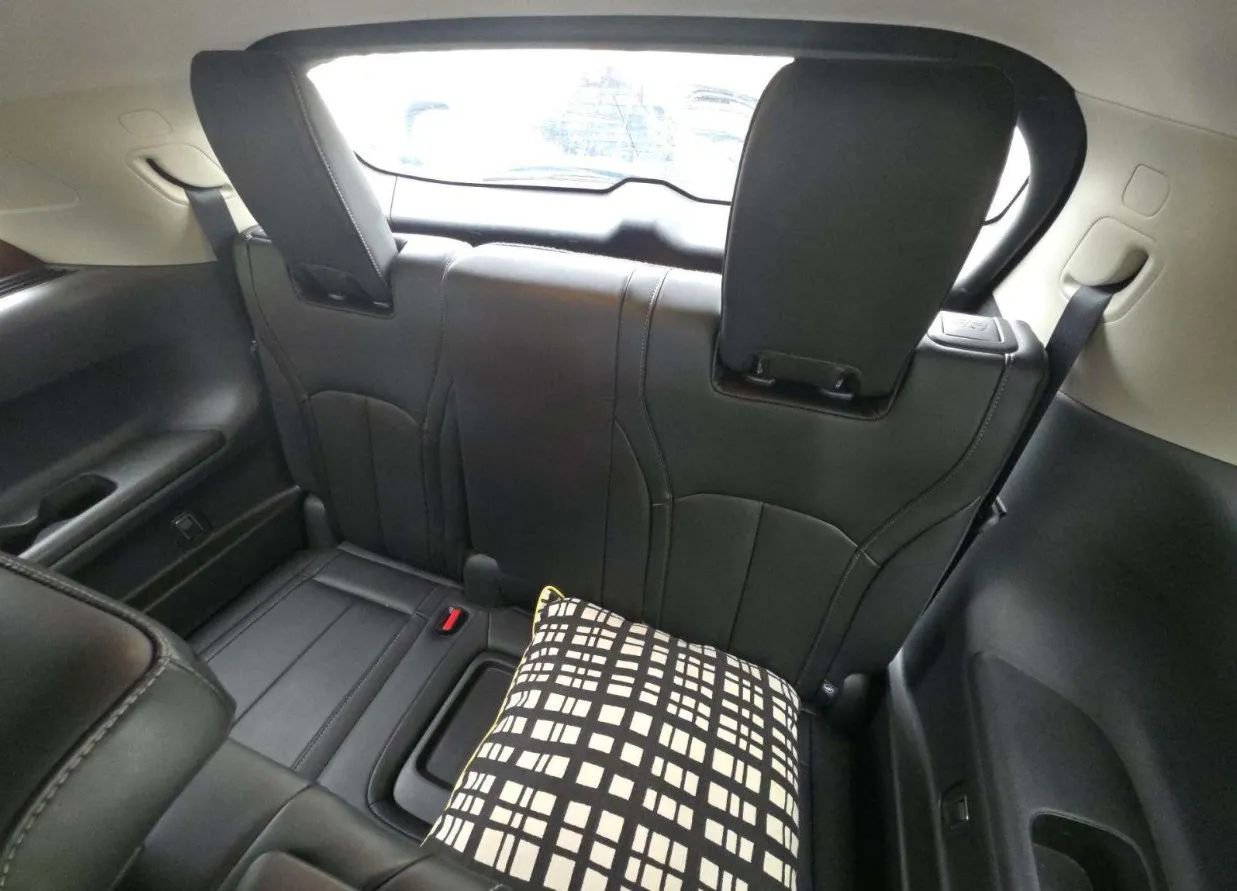 Used 2023 INFINITI QX60 Pure w/ Cargo Package image 46