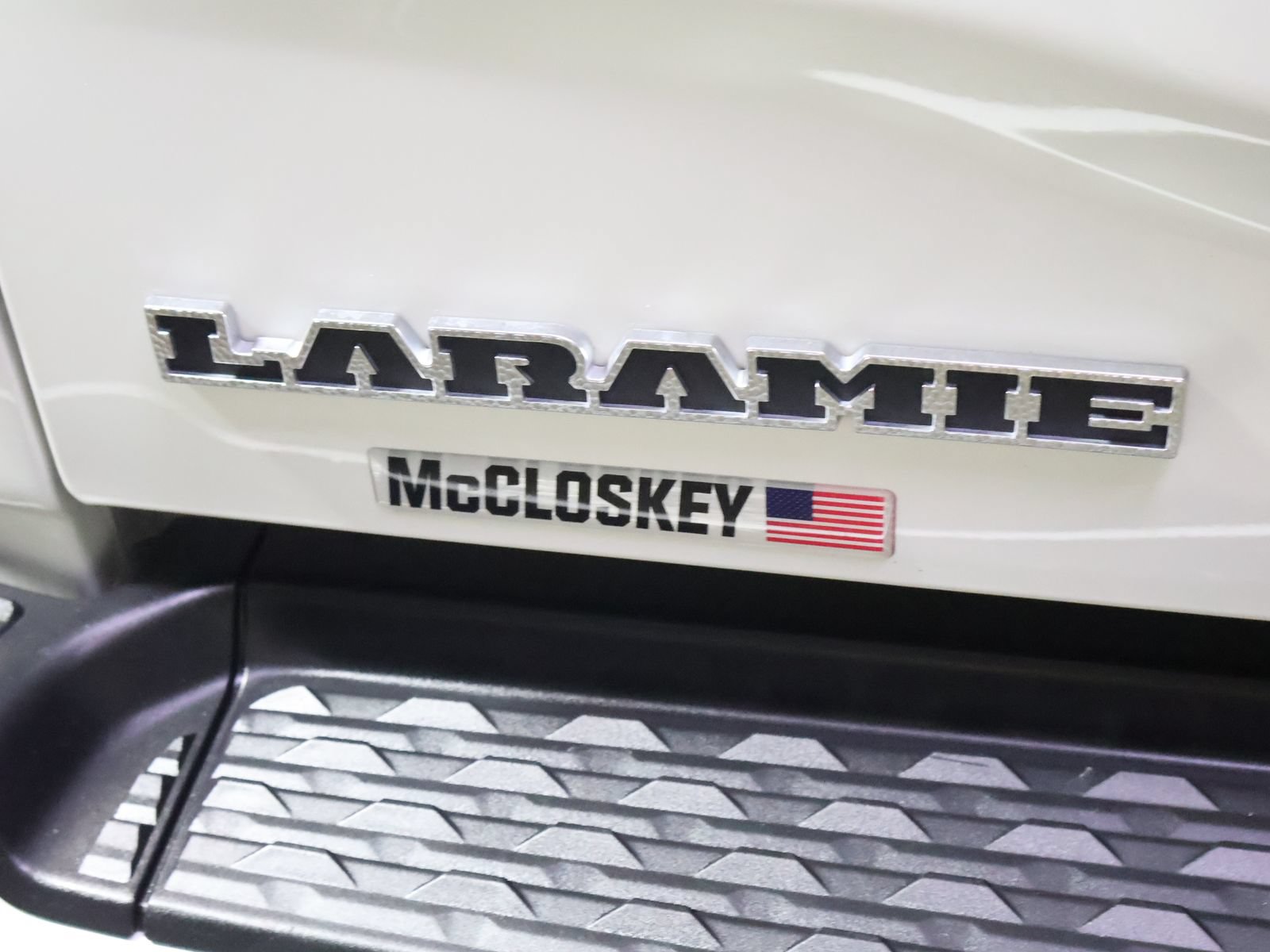 Used 2024 RAM 2500 Laramie w/ Safety Group AWD/4WD image 8