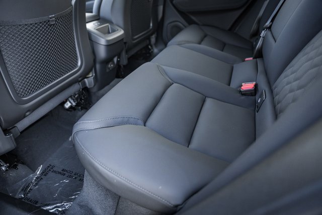 New 2026 Volvo XC60 B5 Plus w/ Protection Package Premier image 31