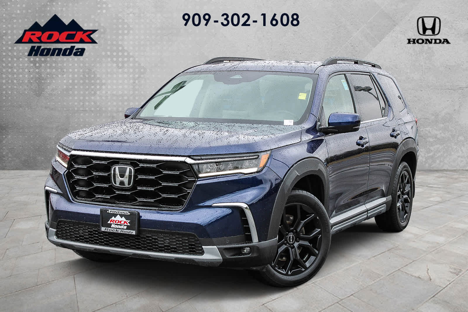 Certified 2025 Honda Pilot Touring image 1