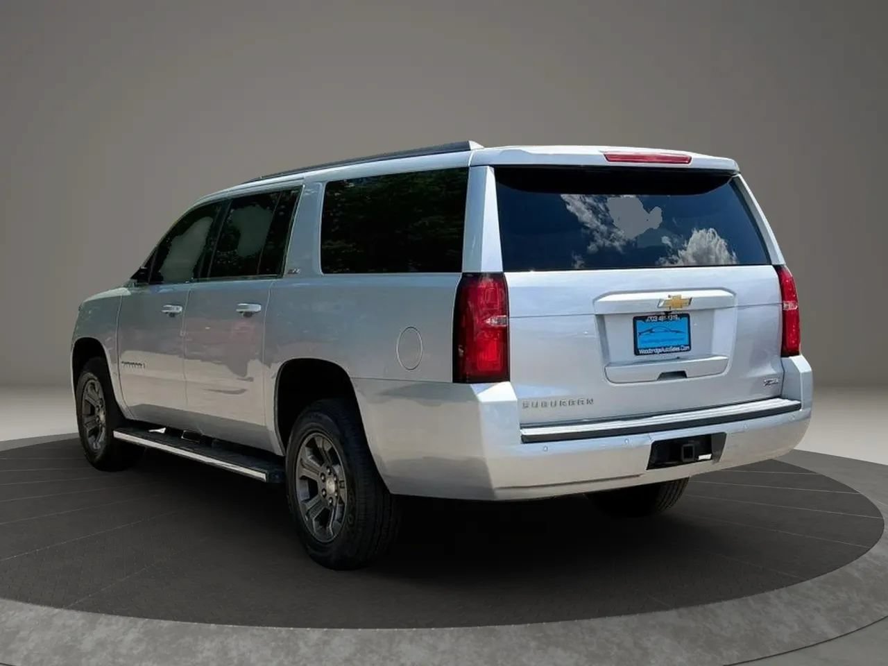 Used 2016 Chevrolet Suburban LT AWD/4WD image 4