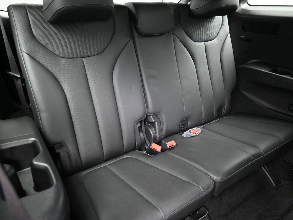 Used 2024 Hyundai Palisade Calligraphy image 25