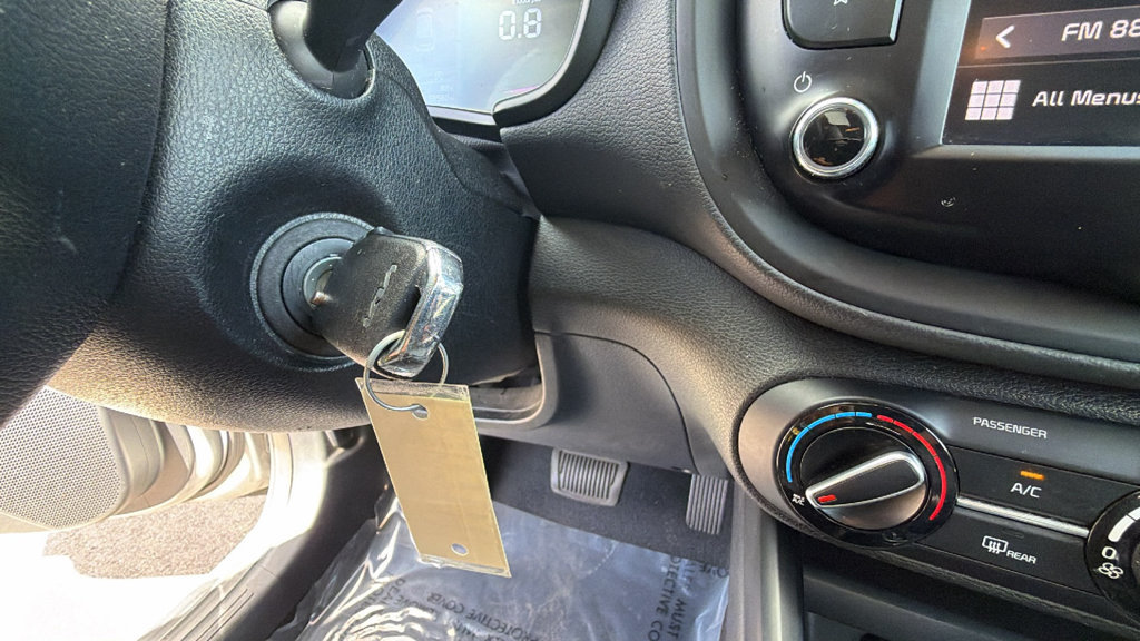 Used 2024 Kia Soul LX w/ Option Group 015 FWD image 17