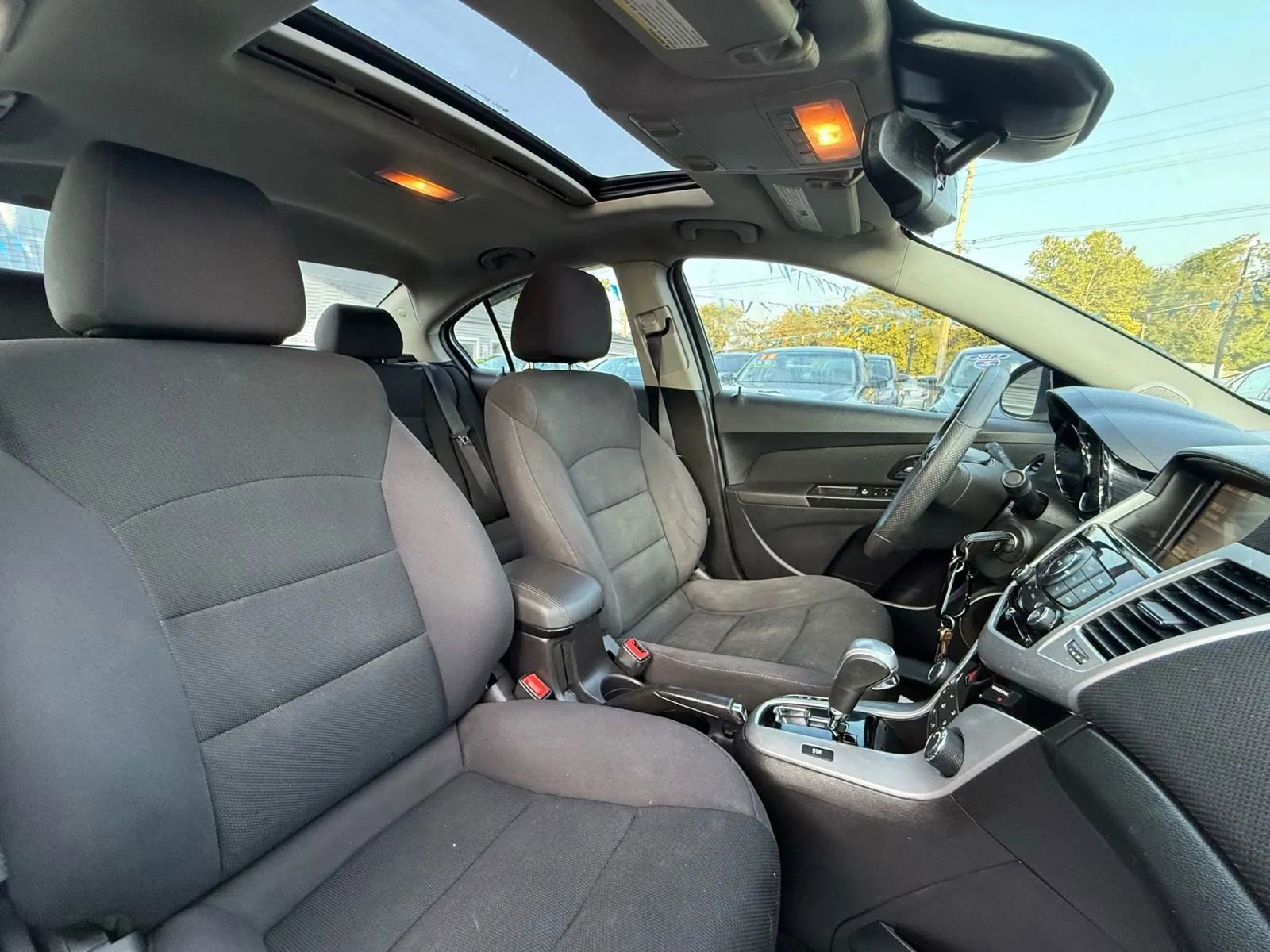 Used 2016 Chevrolet Cruze LT w/ Sun And Sound Package image 52