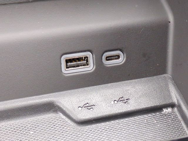 Certified 2025 Chevrolet Suburban LT image 25