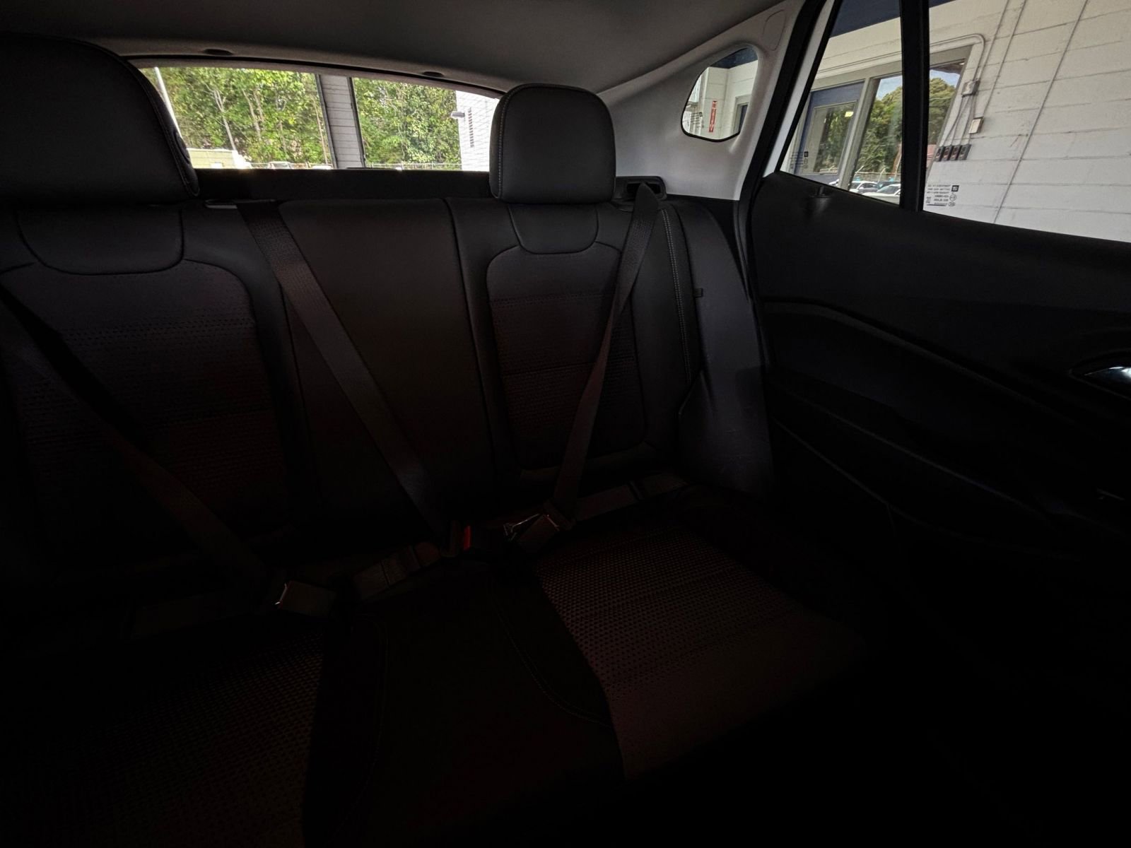 Used 2025 Chevrolet Trax LT image 37