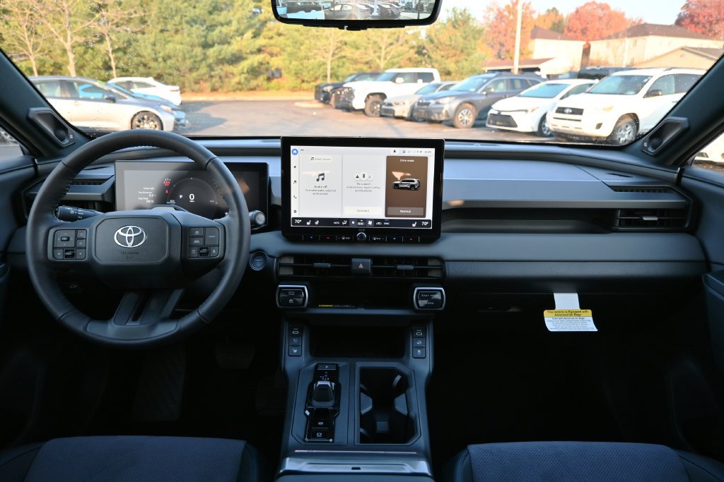 New 2026 Toyota RAV4 XSE w/ Panoramic Sun Roof Package AWD/4WD image 19