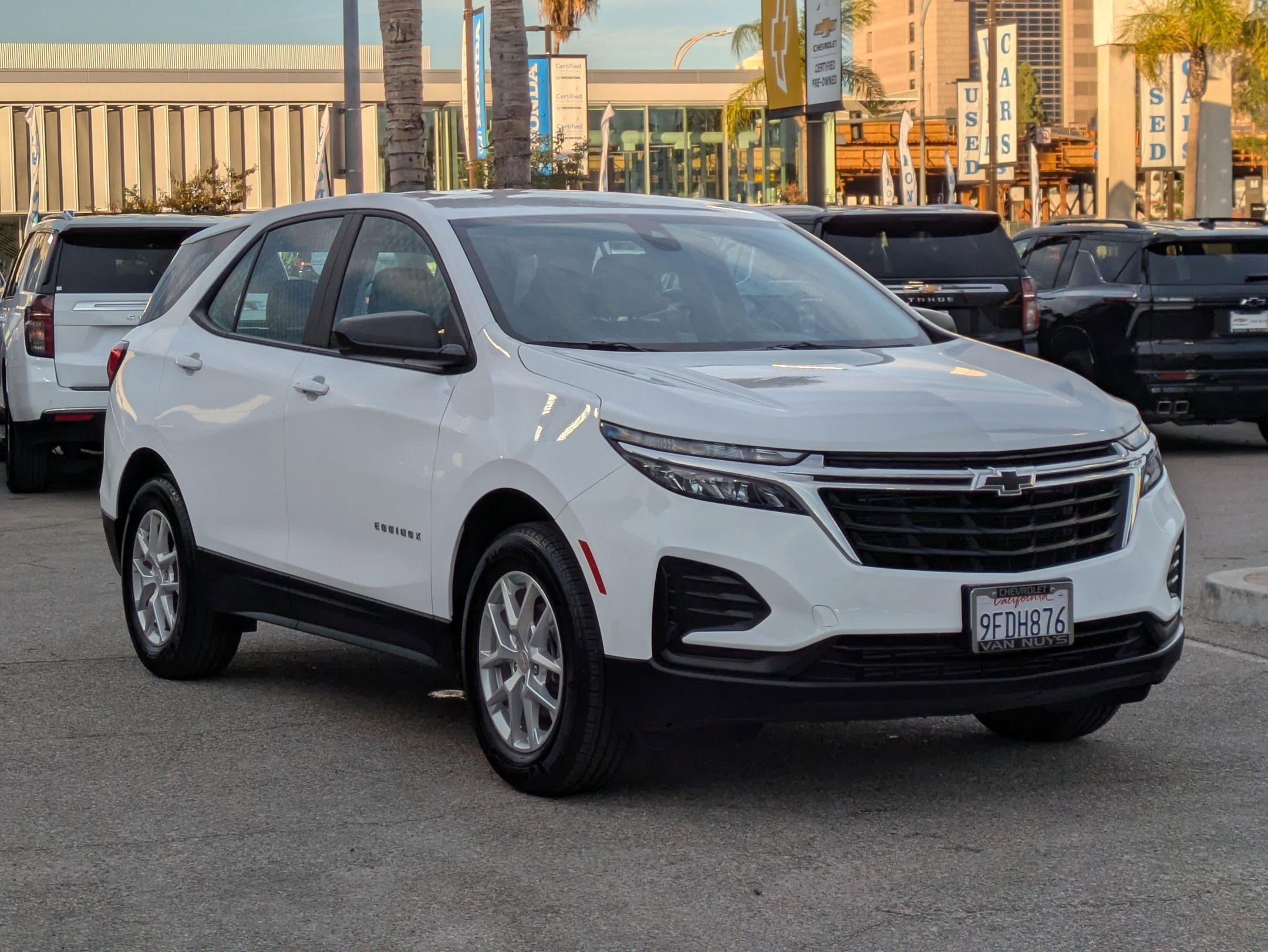 Certified 2023 Chevrolet Equinox LS w/ LPO, Cargo Package image 3