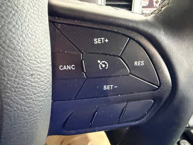 Used 2023 Dodge Charger SXT w/ Blacktop Package image 19