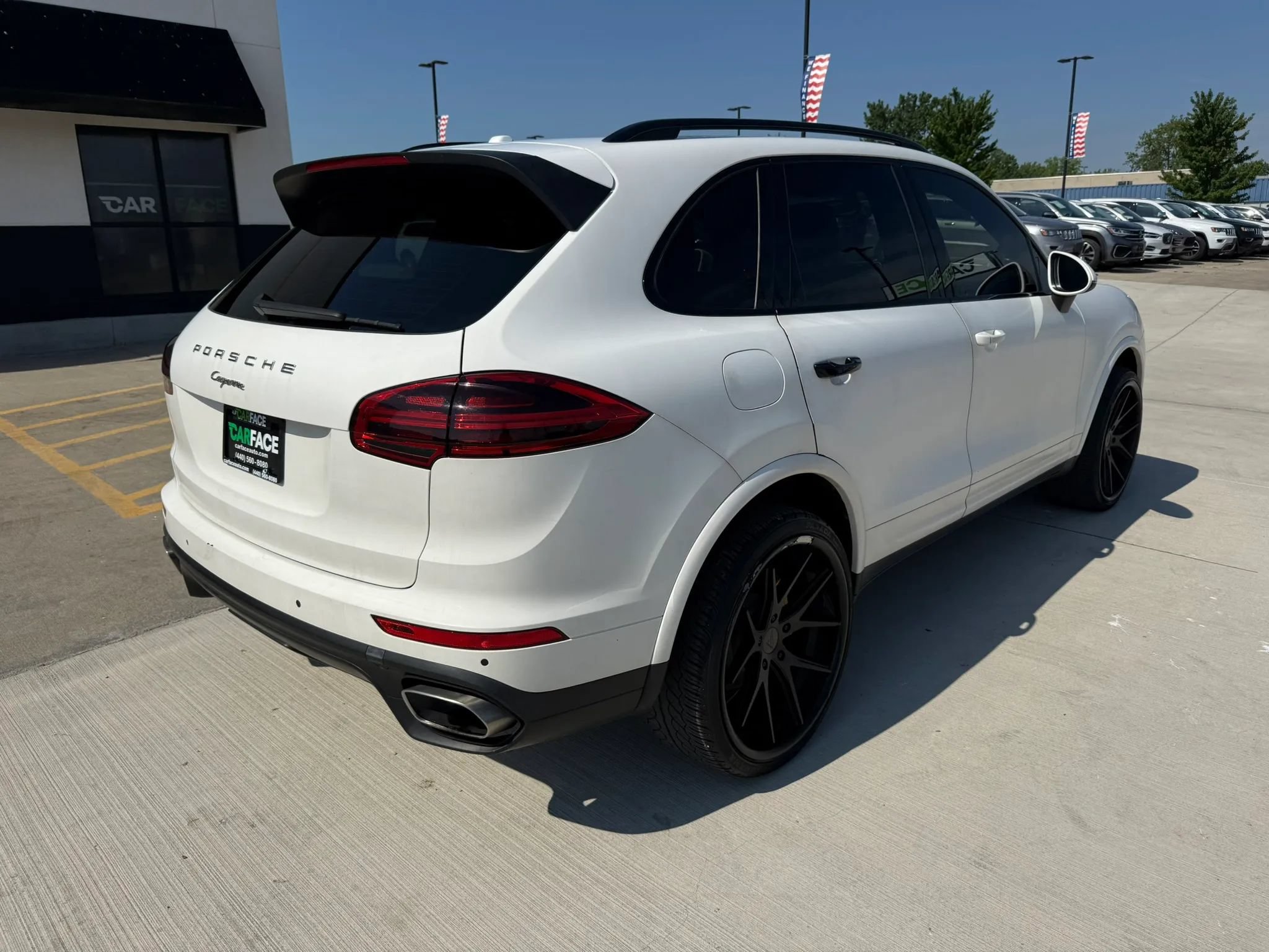 Used 2018 Porsche Cayenne Platinum Edition AWD/4WD image 17