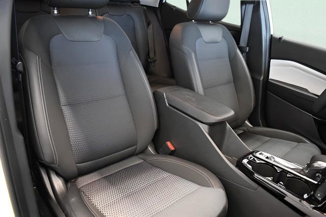 Used 2025 Chevrolet Trax LT image 6