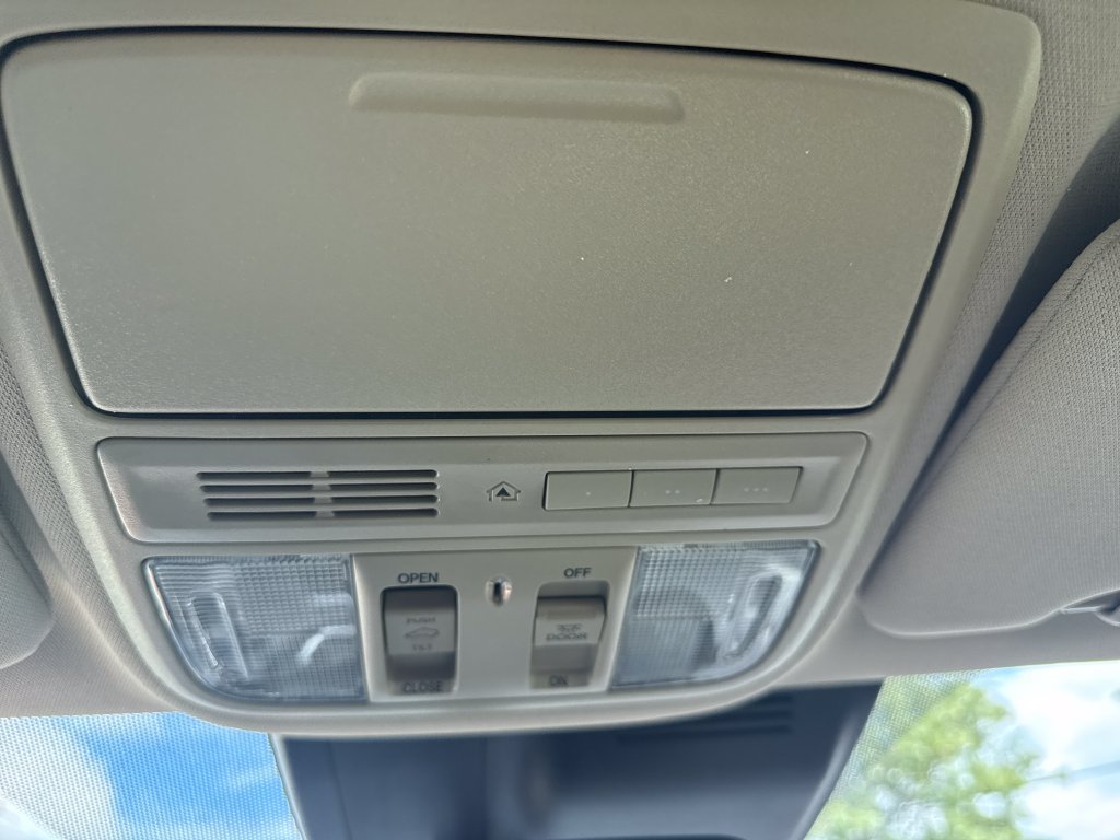 Used 2019 Honda CR-V Touring image 37