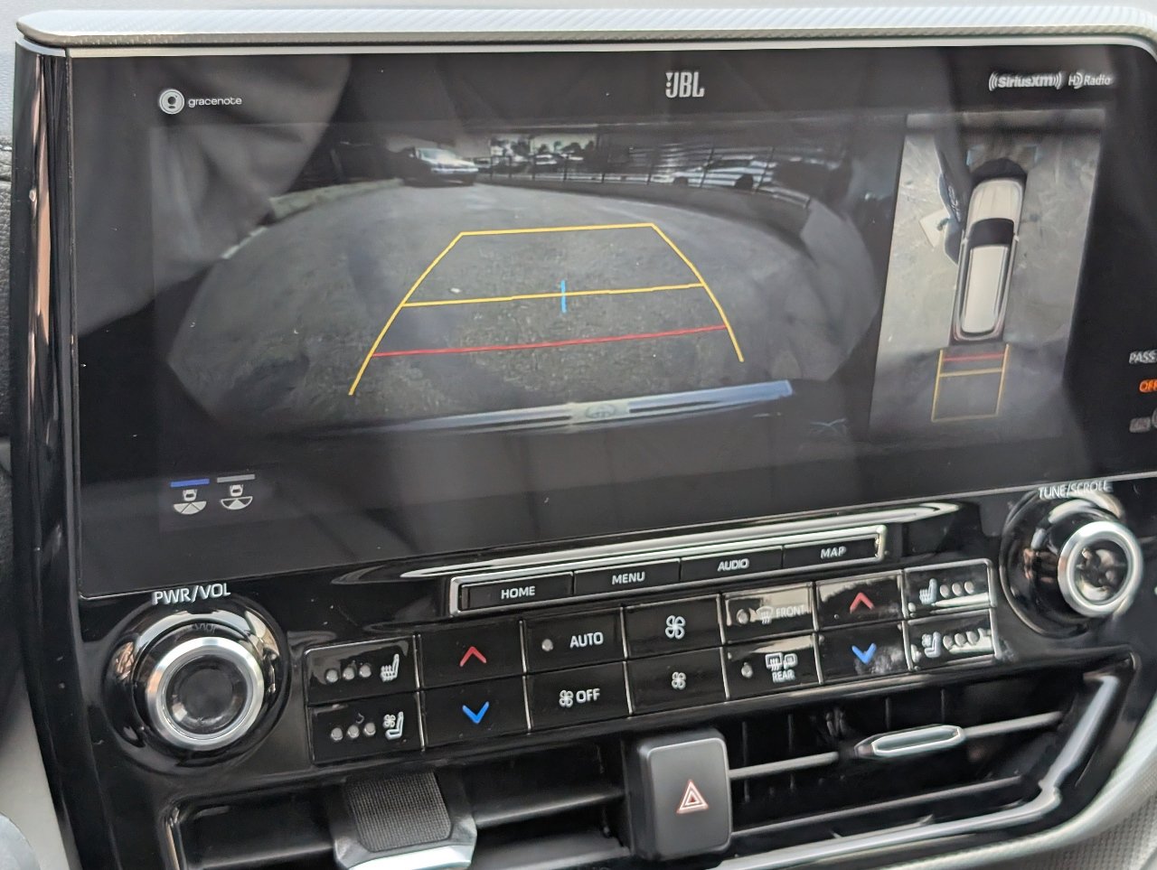 Used 2021 Toyota Highlander Platinum AWD/4WD image 7