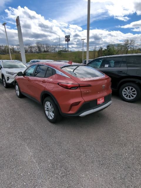 Used 2024 Buick Envista Preferred w/ Convenience I Package image 9