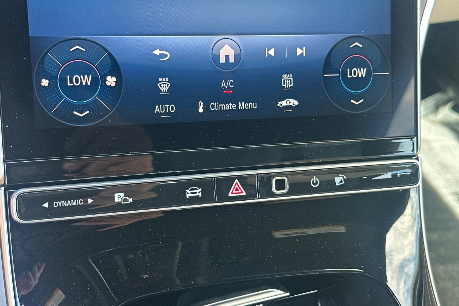 New 2027 Mercedes-Benz CLE 300 4MATIC Cabriolet image 17
