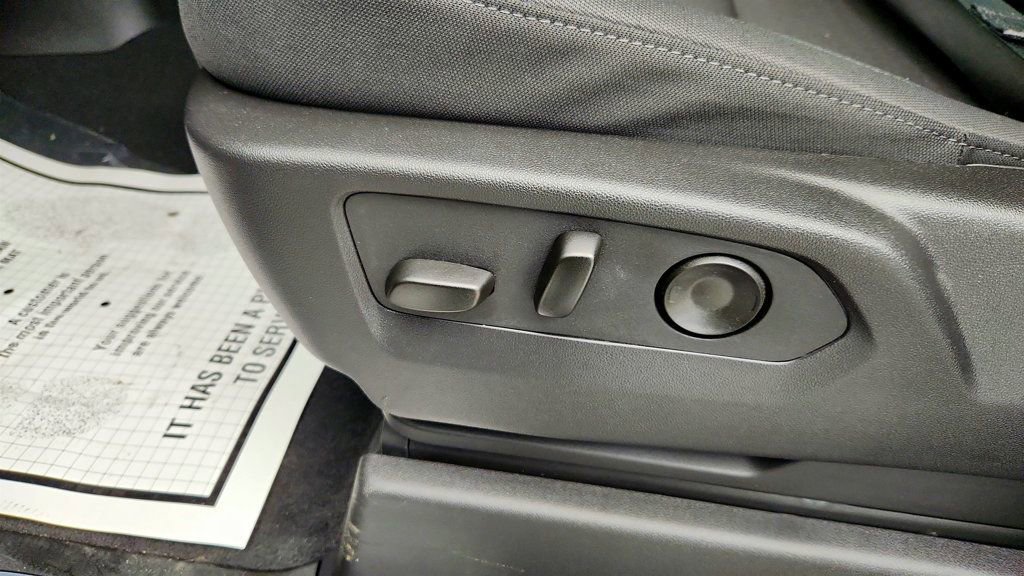 Used 2026 GMC Sierra 1500 Elevation image 11