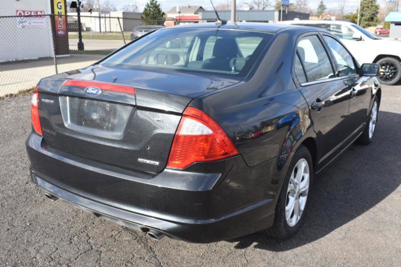 Used 2012 Ford Fusion SE FWD image 4