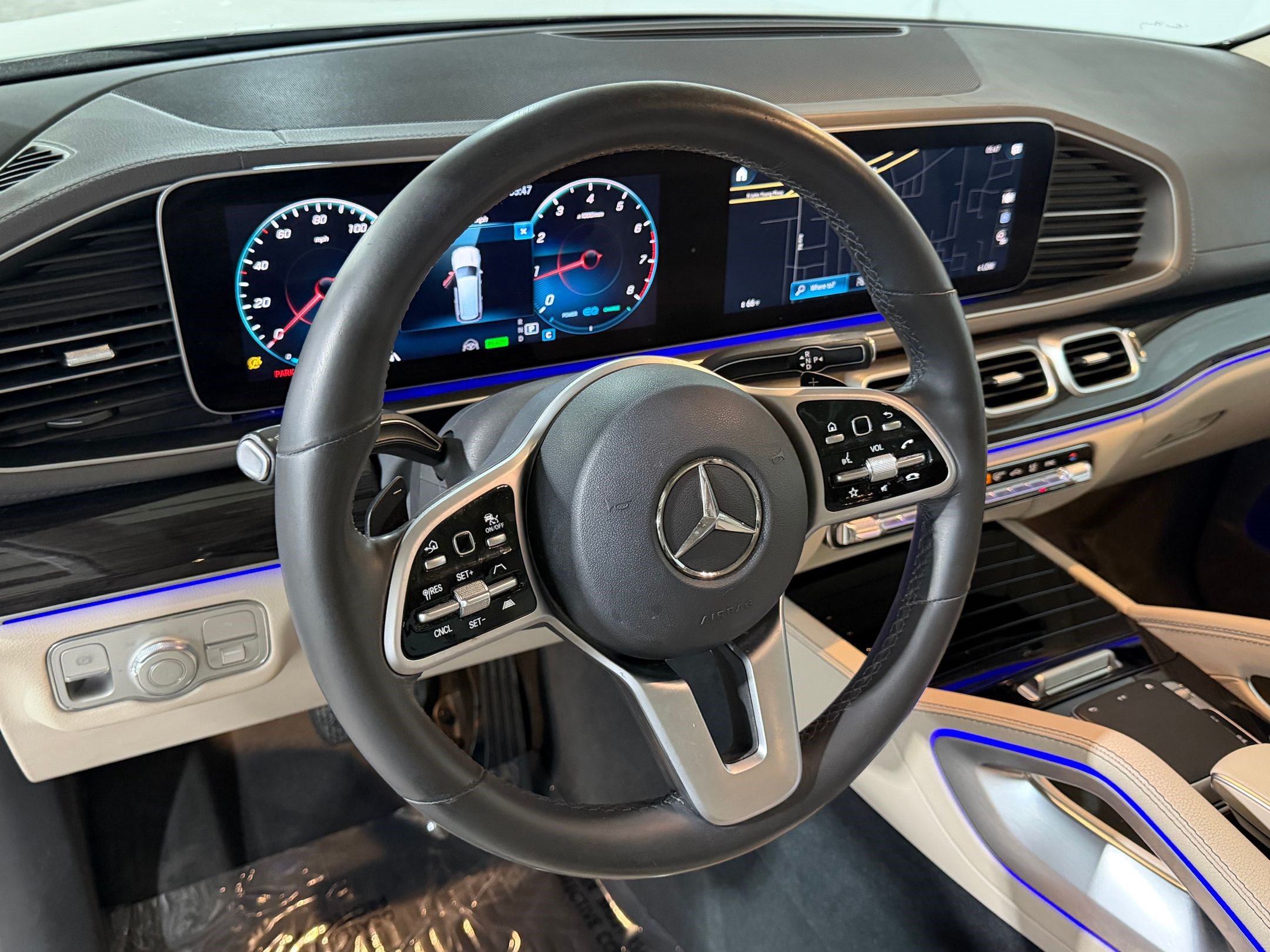Used 2020 Mercedes-Benz GLS 450 4MATIC image 4