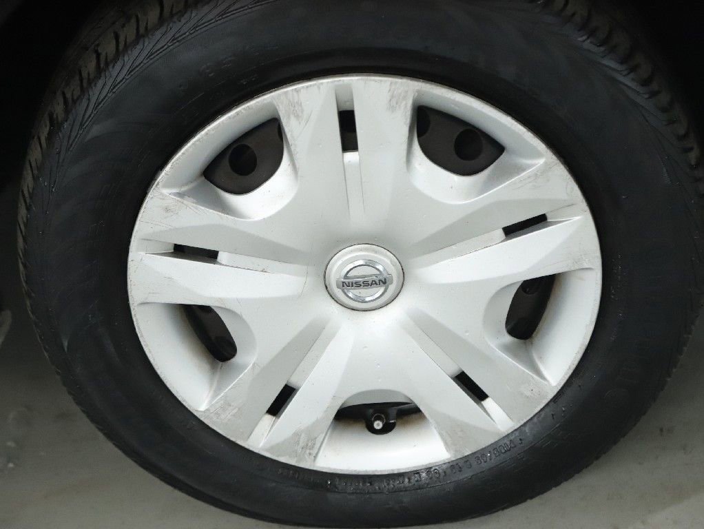 Used 2012 Nissan Versa 1.8 S w/ Plus Pkg image 36