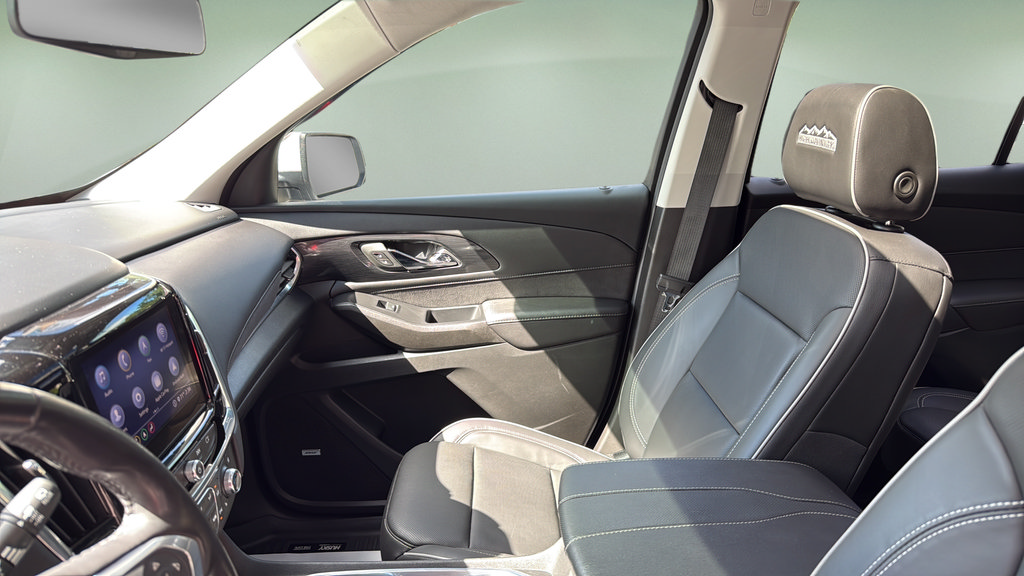 Used 2021 Chevrolet Traverse High Country AWD/4WD image 13